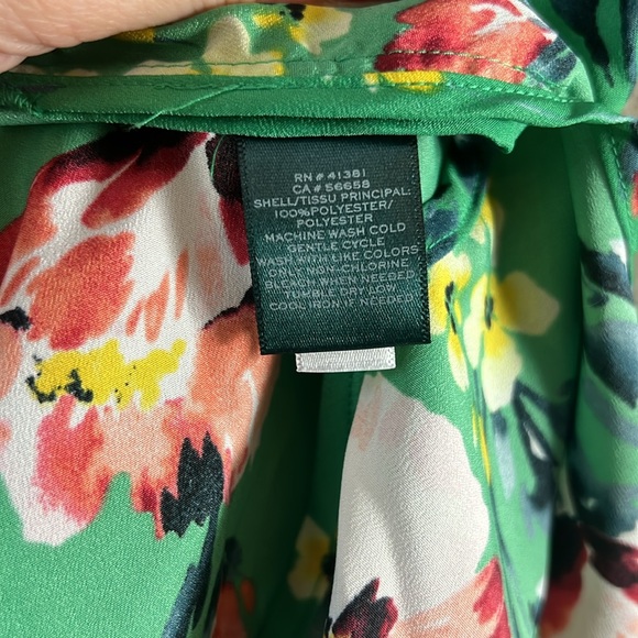 RALPH LAUREN DRESS, LONG GREEN FLORAL, BELTED/ BUTTON, SIZE 8 - Picture 7 of 7